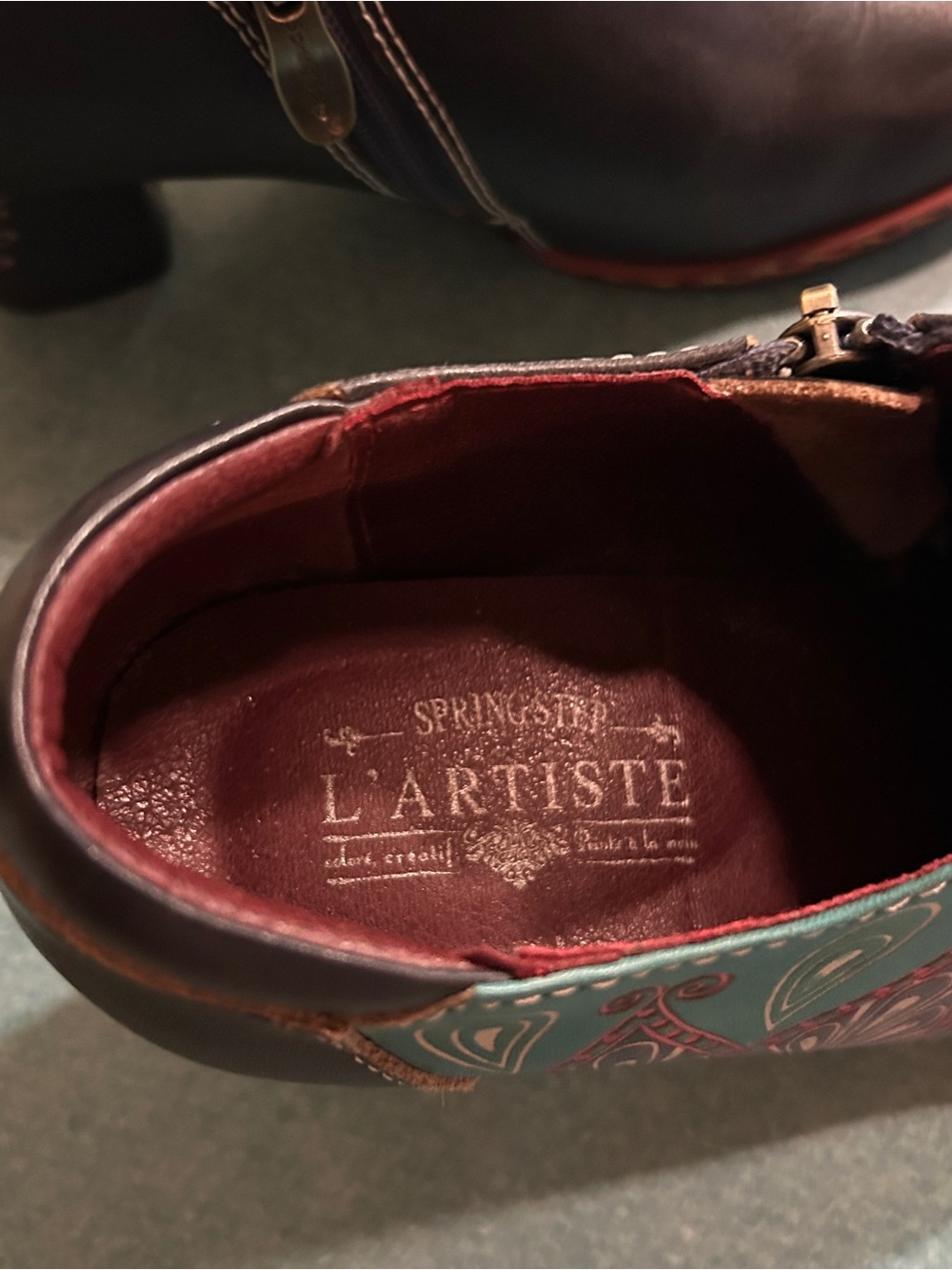 L’Artiste Spring Step Black with Colorful Southwest Design Ankle Shoes Size 8 - Picture 3 of 9